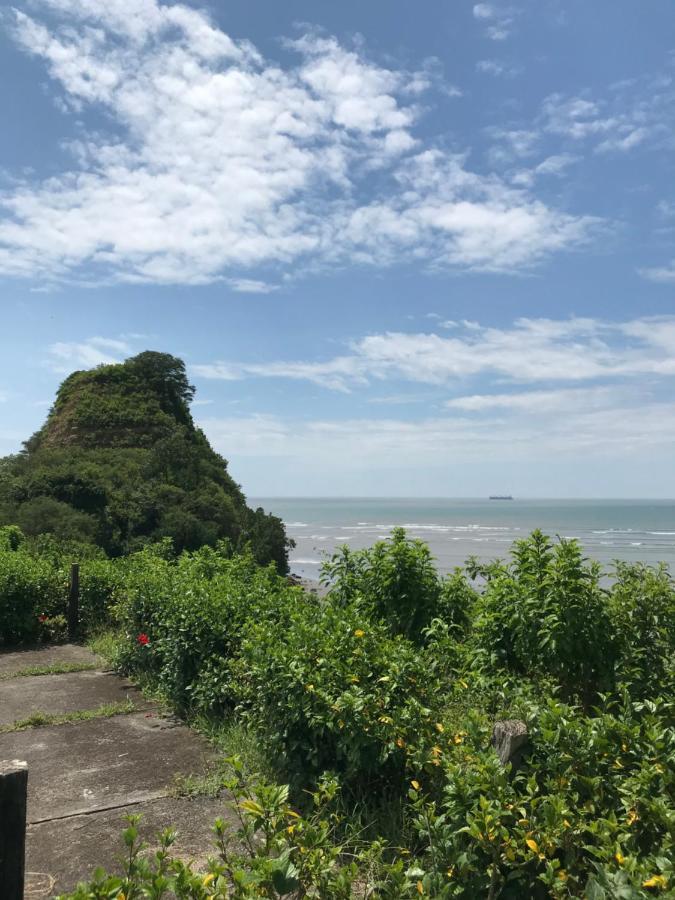 Hosteria Pacific Stone Esmeraldas Luaran gambar