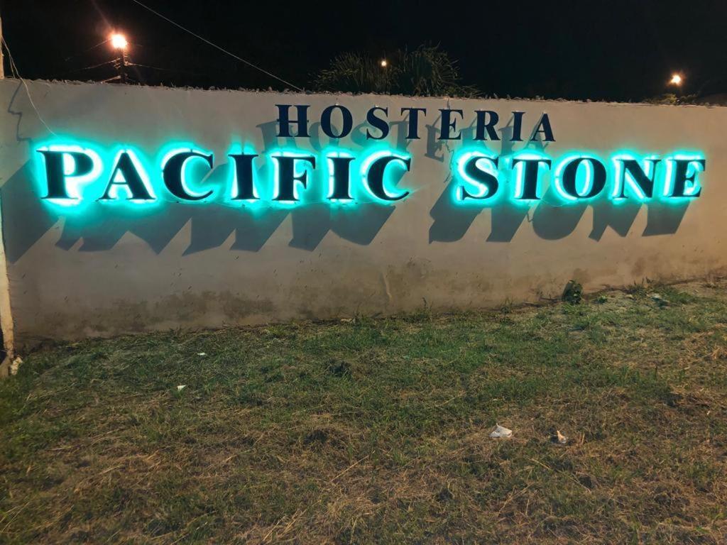 Hosteria Pacific Stone Esmeraldas Luaran gambar